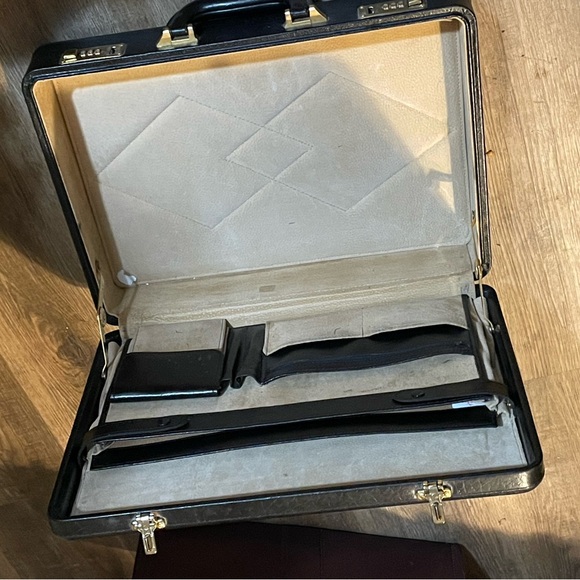 Vintage Attaché Hard Sided Briefcase RARE 1980s Black - Picture 4 of 6